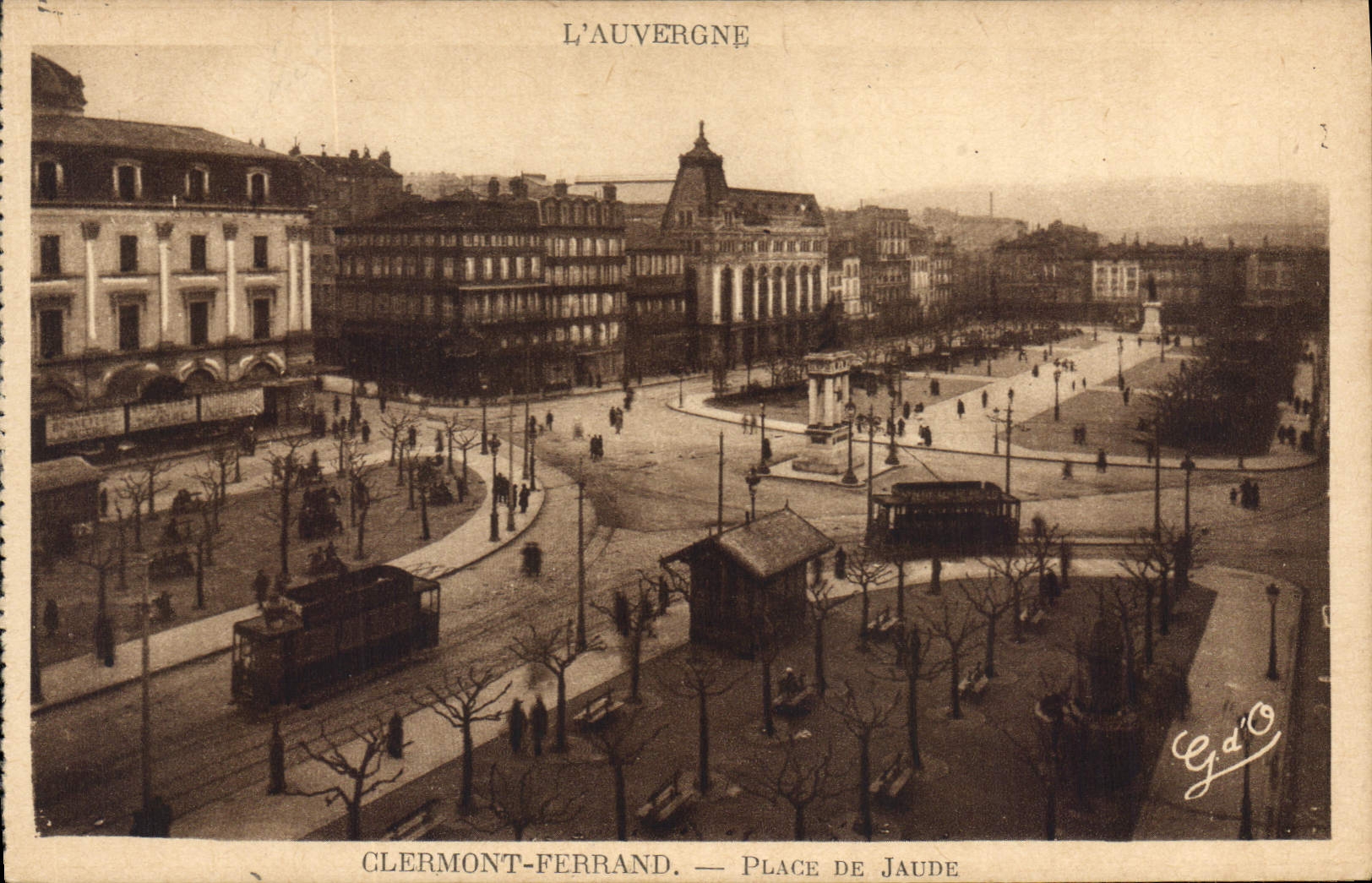 CPA Clermont Ferrand Place de Jaude 