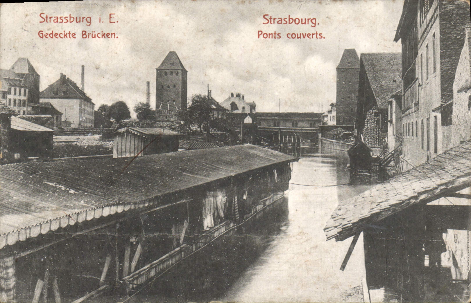 CPA Strasbourg ponts couverts Lavoir