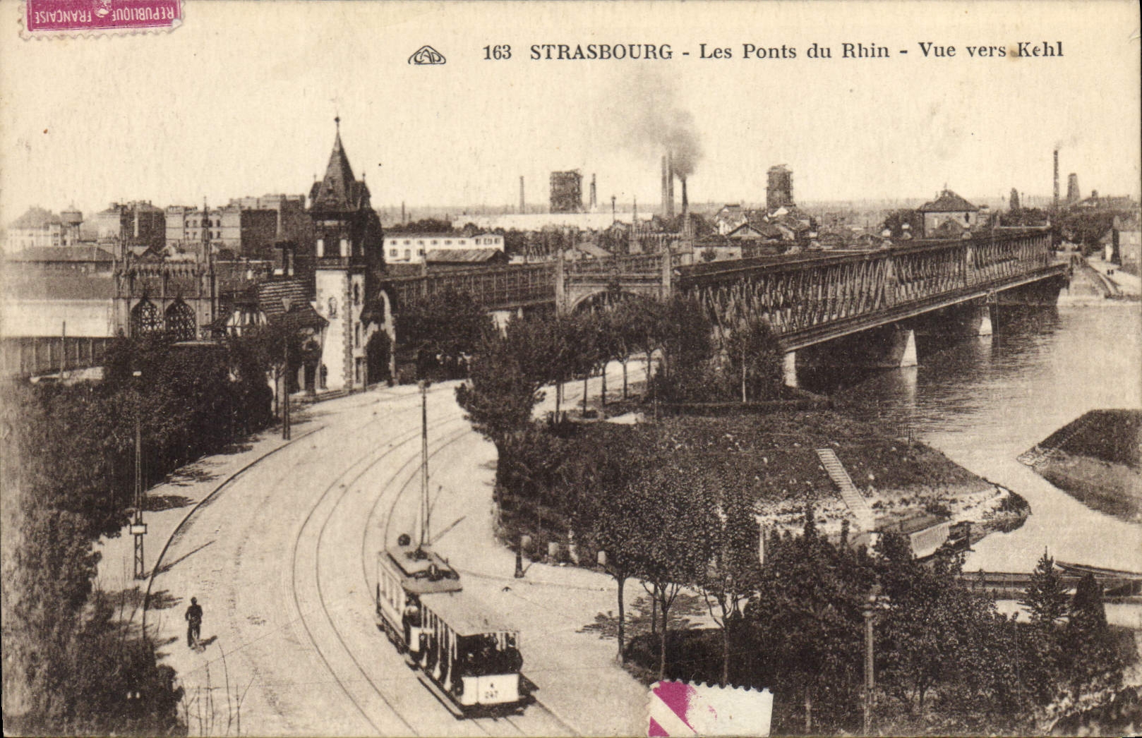 CPA Strasbourg les ponts du Rhin vue vers Kehl 
