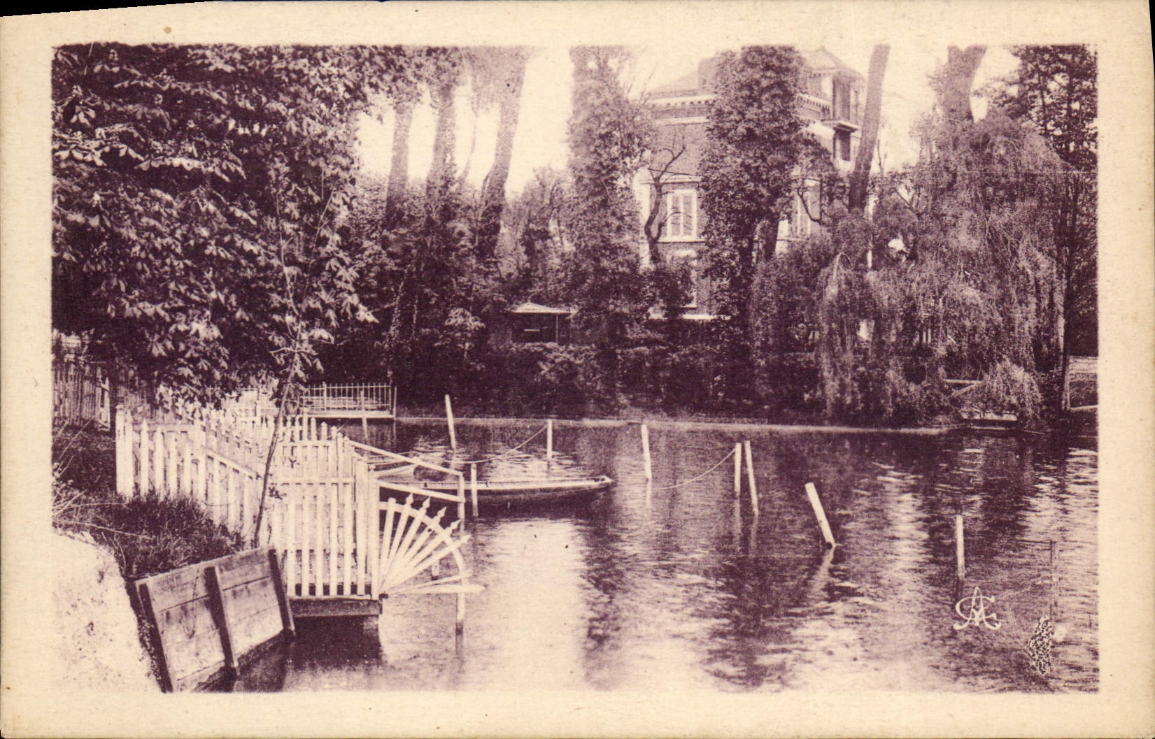 CPA Enghien les Bains coin du lac au pont de la Muse