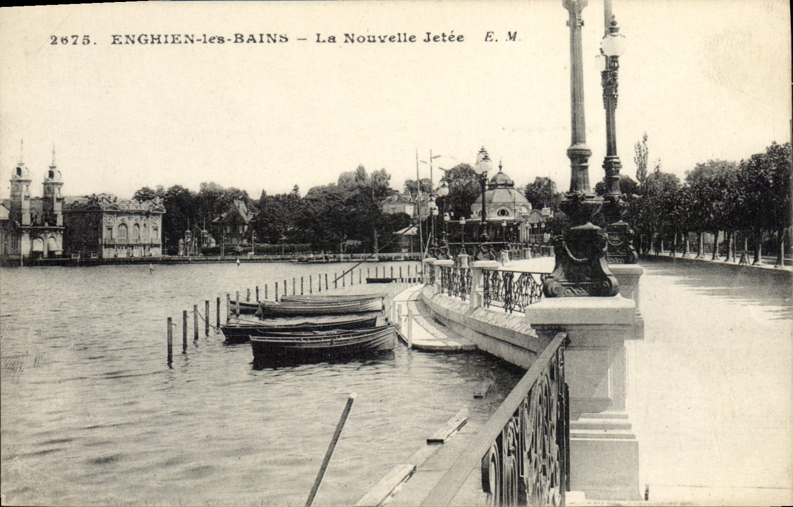 CPA Enghien les Bains la nouvelle Jetee