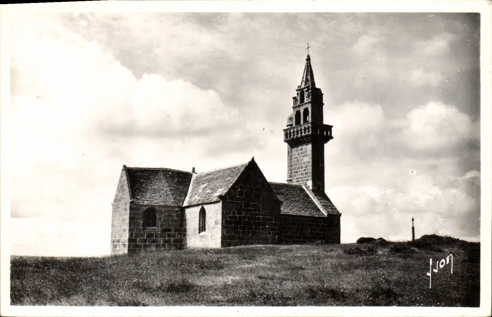 CPA Carantec Finistere chapelle de l'Ile Callot