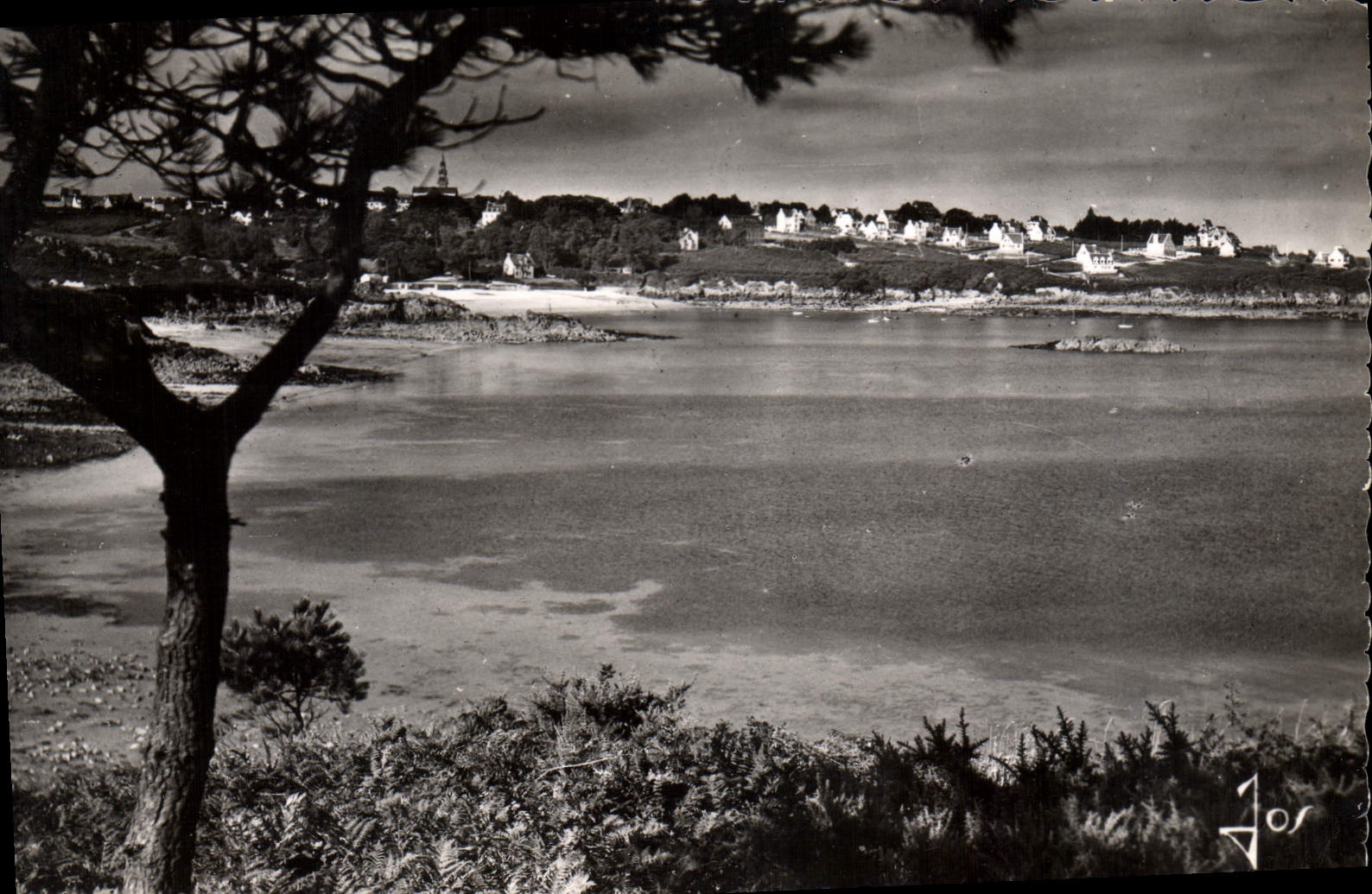 CPA Carantec Finistere la plage du Kelenn vue de Pen al Lann