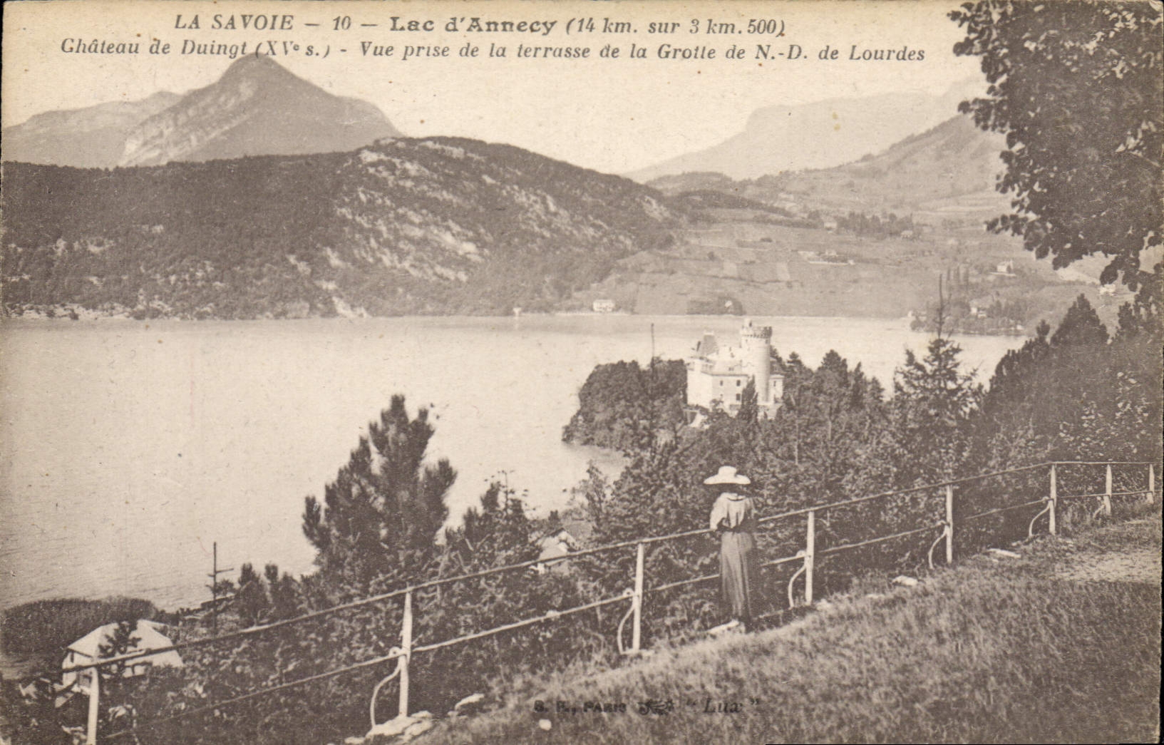 CPA La Savoie lac d'Annecy chateau de Duingt XV S vue prise de la terrasse de la Grotte de N D de Lo