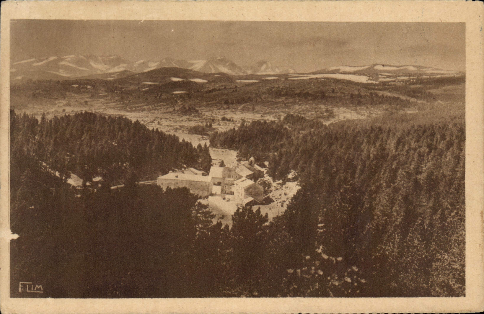 CPA Font Romeu vue panoramique de l'Ermitage et la Chaine du Garlitte 