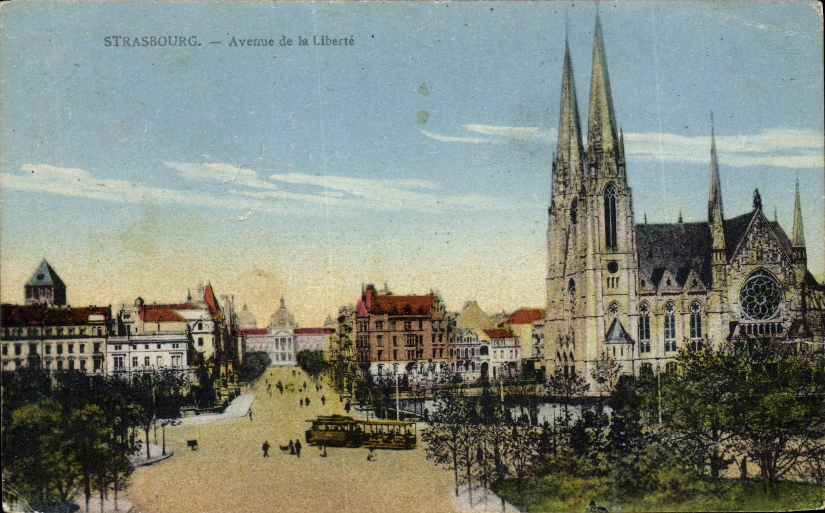 CPA Strasbourg avenue de la Liberte 