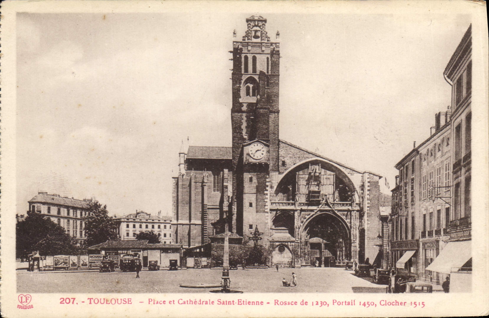 CPA Toulouse place et cathedrale Saint Etienne 