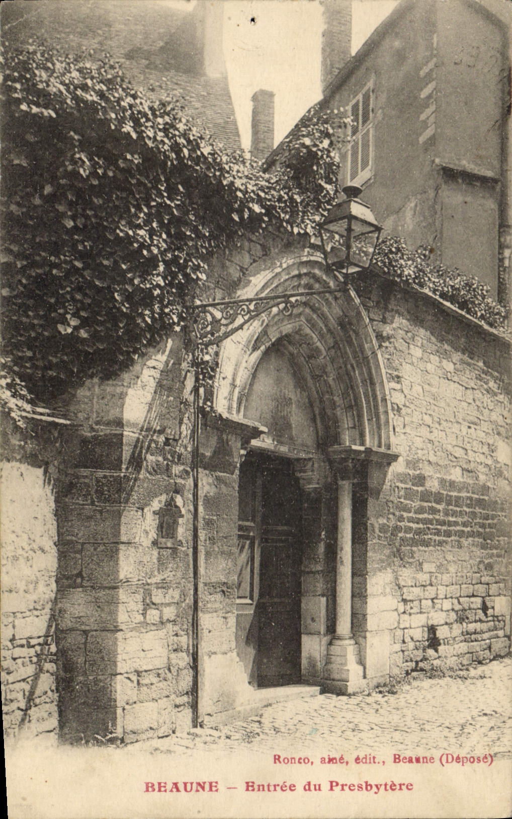 CPA Beaune entree du Presbytere 