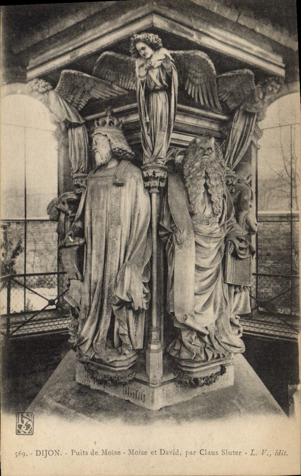 CPA Dijon Puits de Moise Moise et David par Claus Sluter