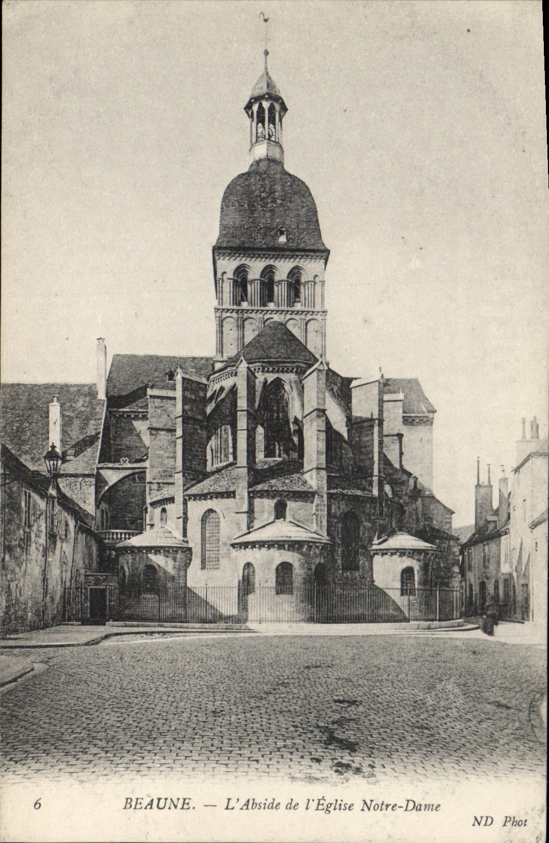 CPA Beaune l'Abside de l'eglise Notre Dame 