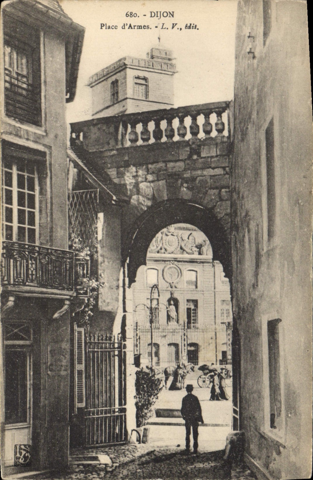 CPA Dijon Place d'Armes 