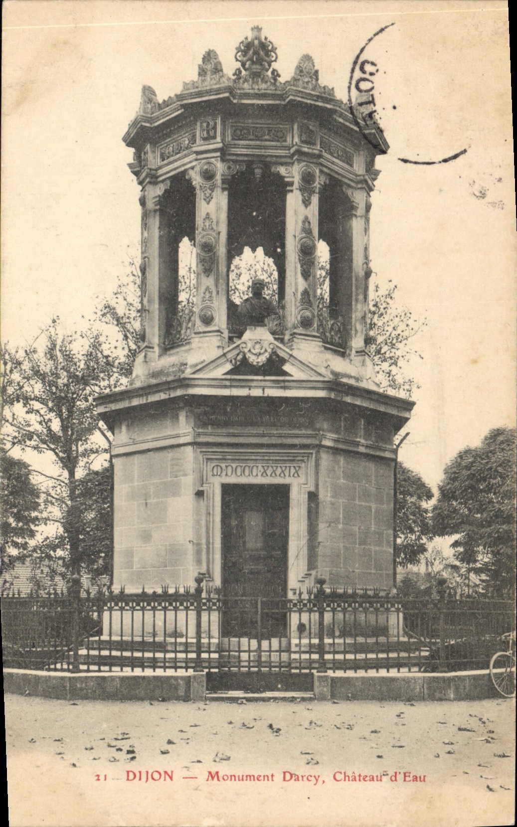 CPA Dijon Monument Darcy Chateau d'Eau 