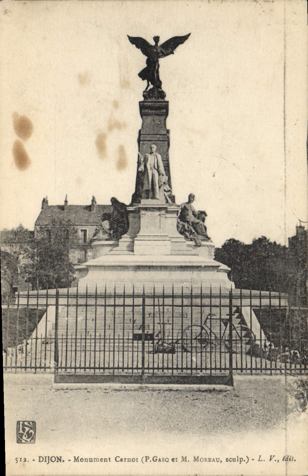 CPA Dijon Monument Carnot 