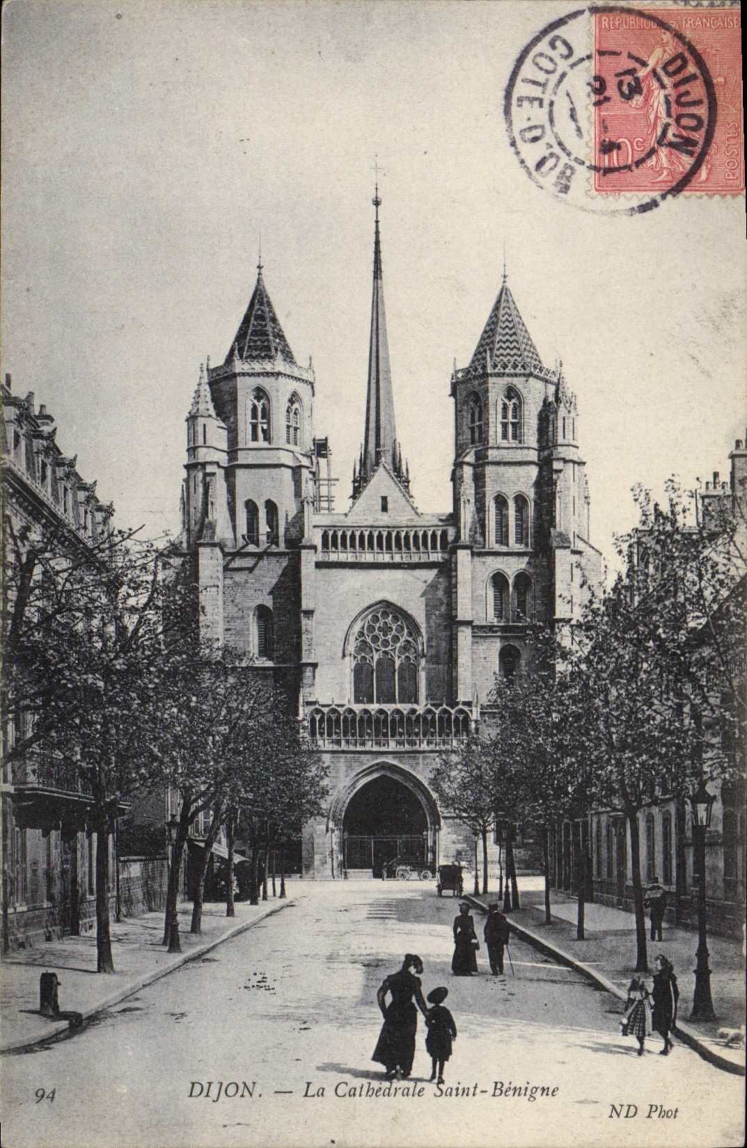 CPA Dijon La Cathedrale Saint Benigne 