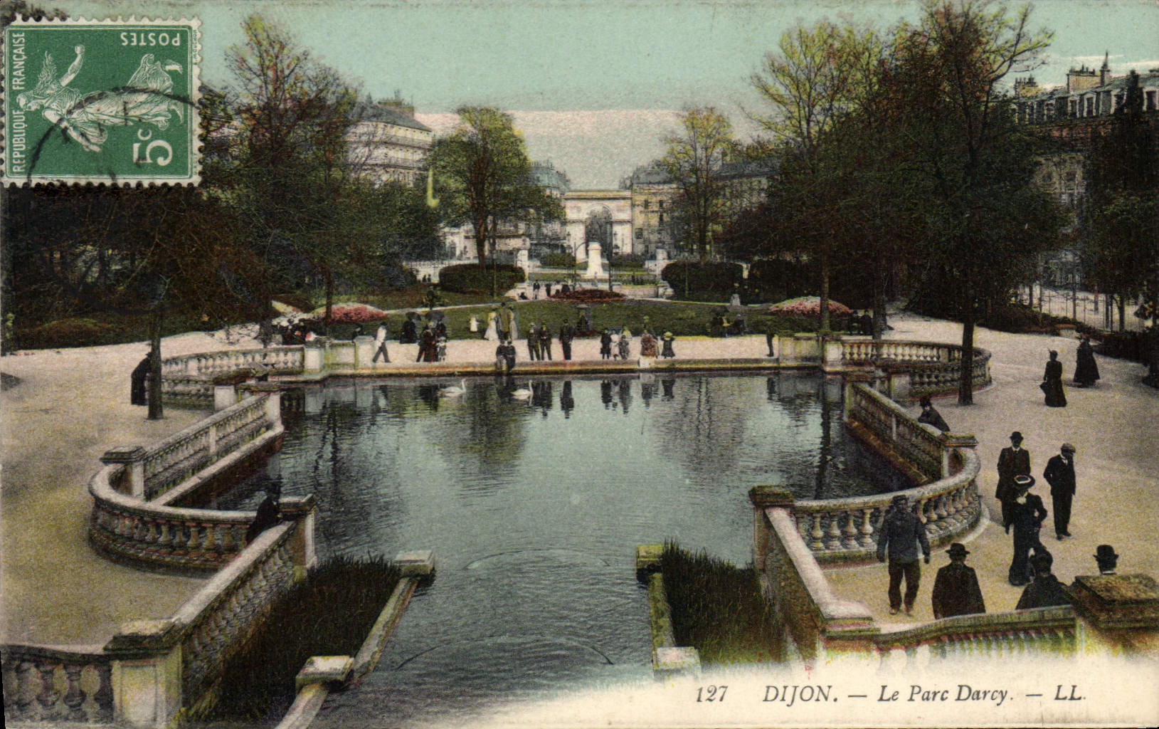 CPA Dijon LE Parc Darcy 