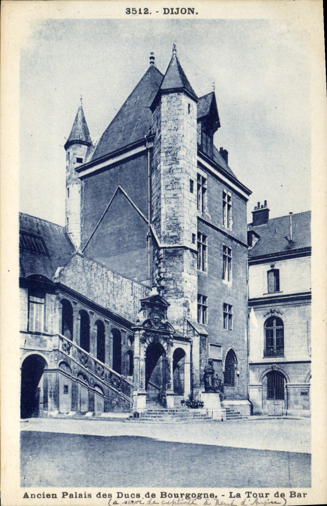 CPA Dijon Ancien Palais des Ducs de Bourgogne La Tour de Bar 