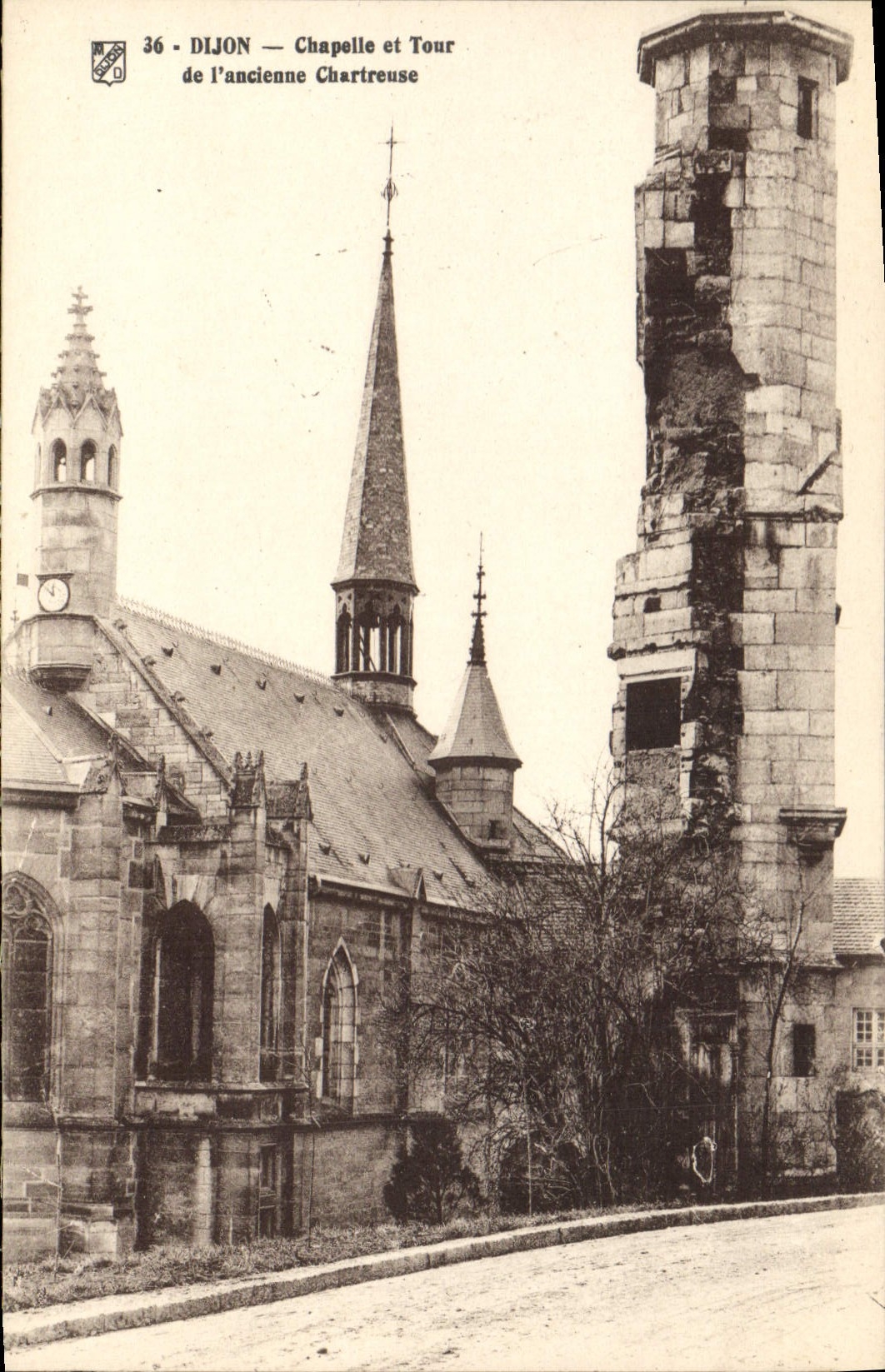 CPA Dijon Chapelle et Tour de l'ancienne Chartreuse 