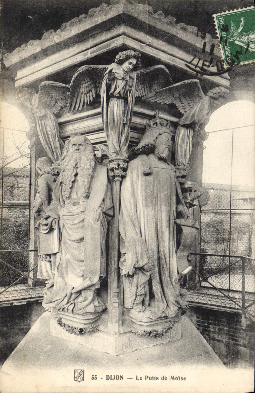 CPA Dijon Le Puits de Moise 