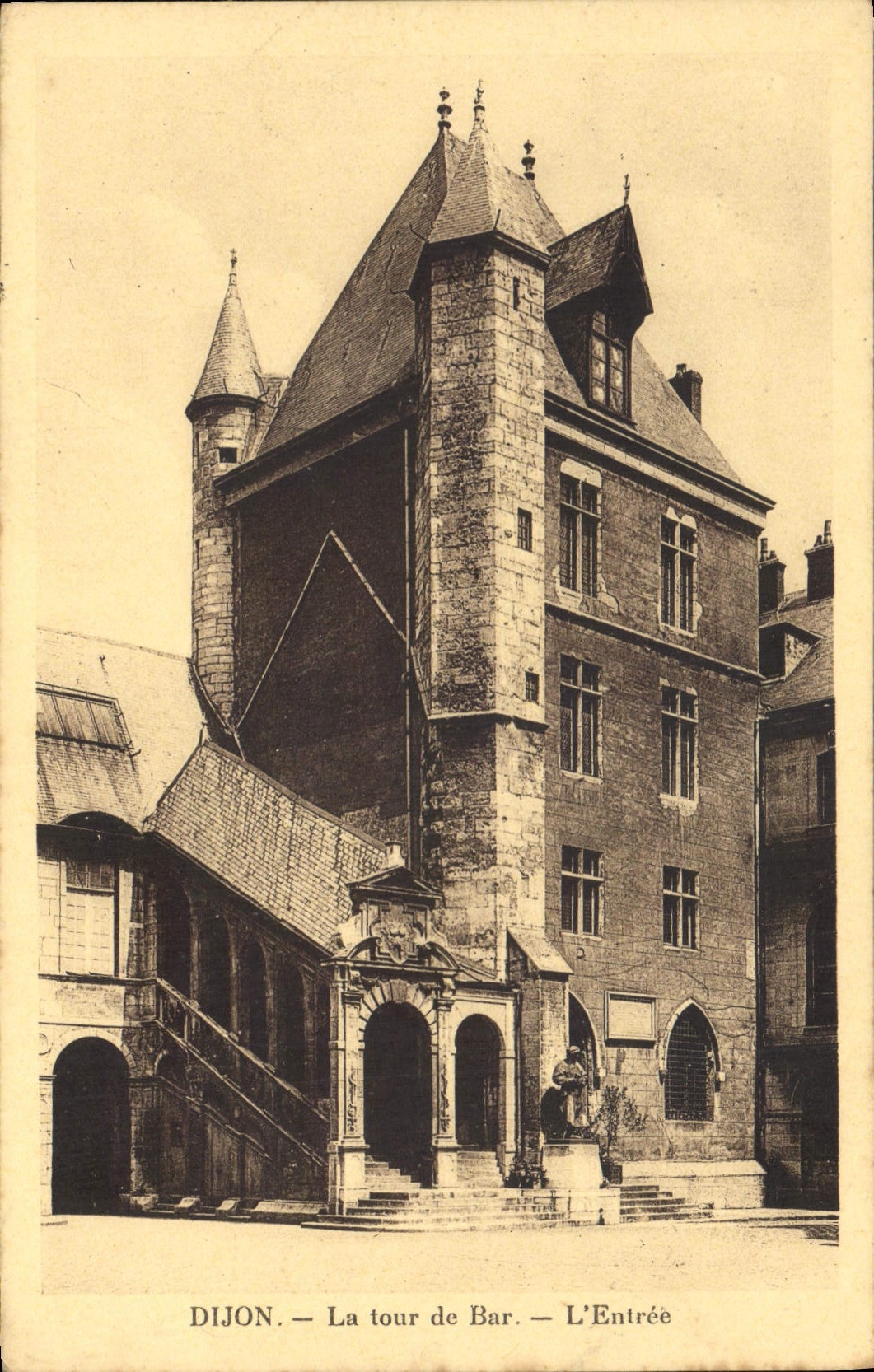 CPA Dijon La tour de Bar L'Entree 