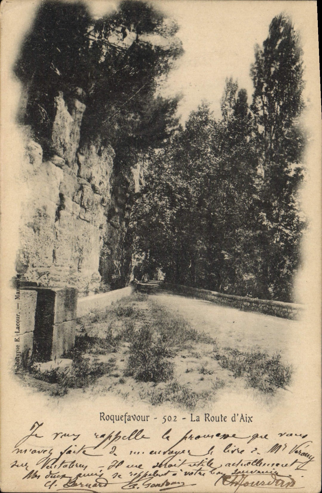 CPA Roquefavour La Route d'Aix 
