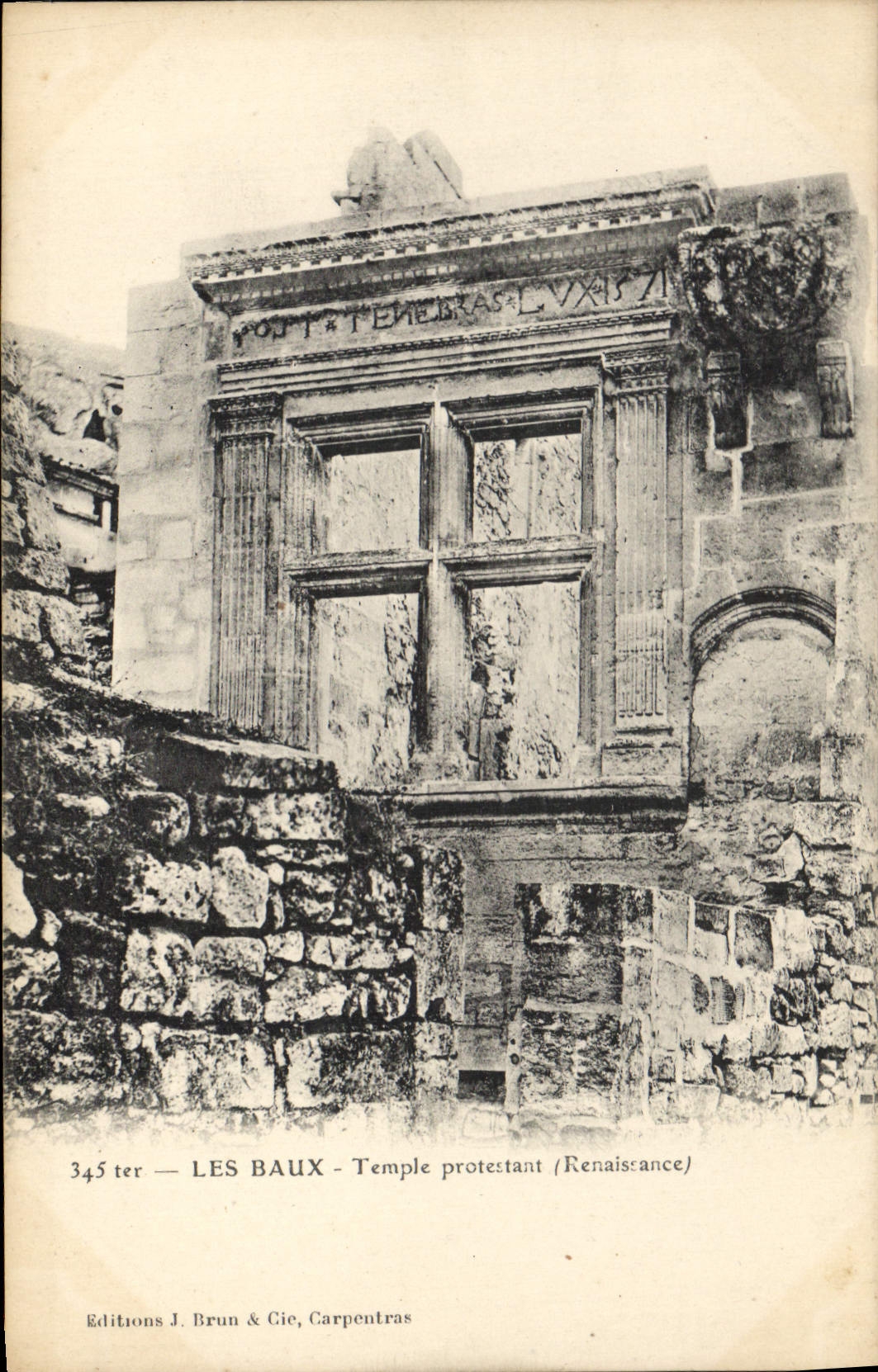 CPA Les Baux Temple protestant renaissance