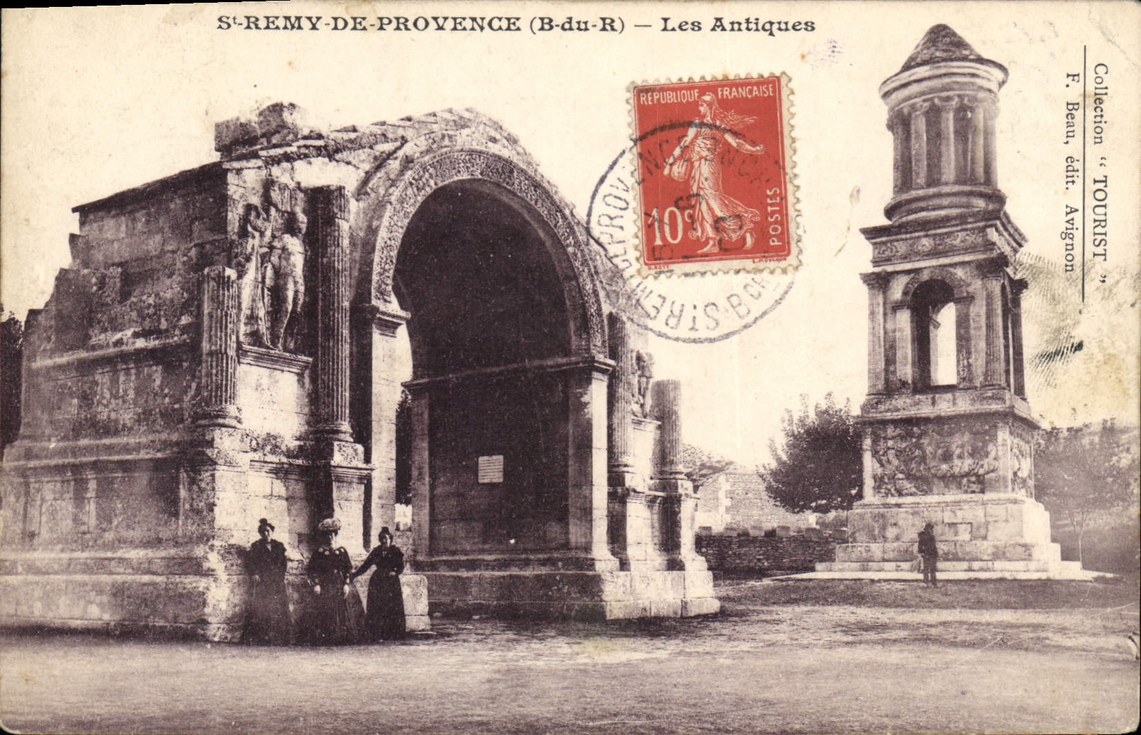 CPA St Remy de Provence B du R Les Antiques