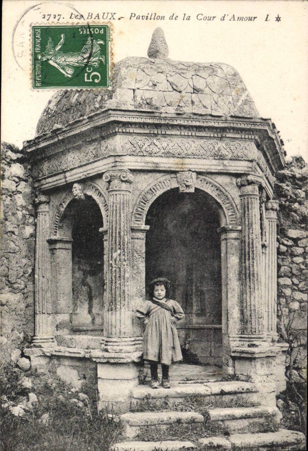 CPA Les Baux Pavillon de la Cour d'Amour
