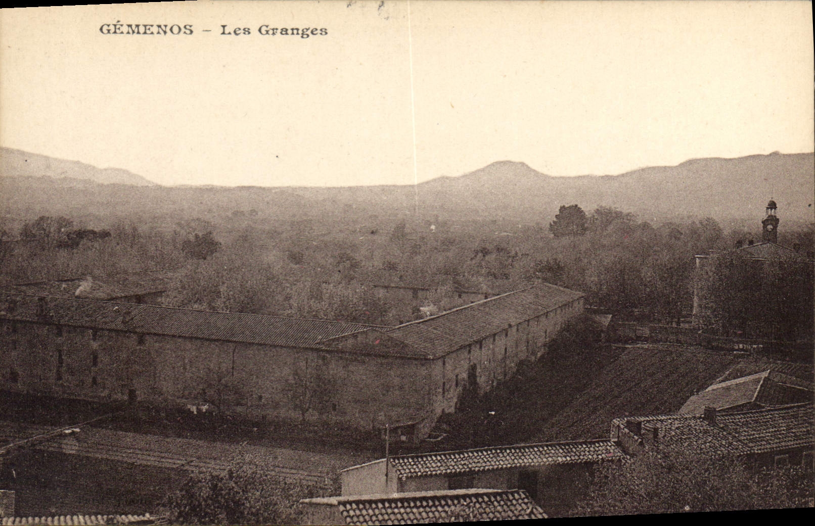 CPA Gemenos Les Grandes 