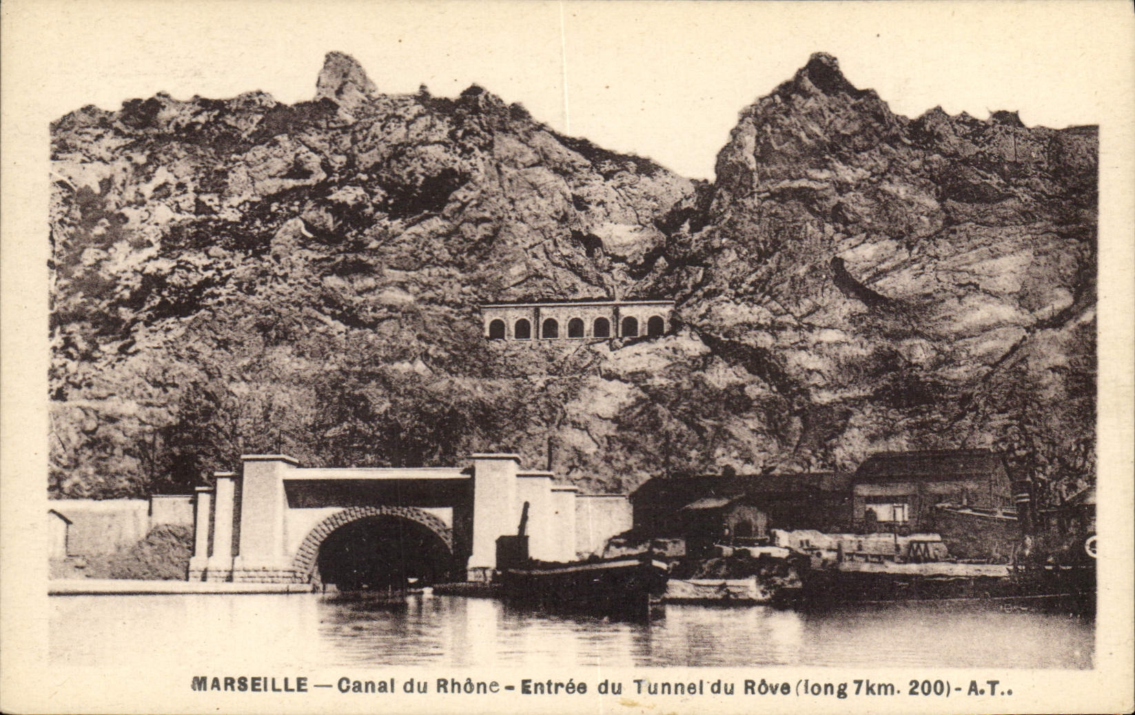 CPA Marseille Canal du Rhone Entree du Tunnel du Rove 