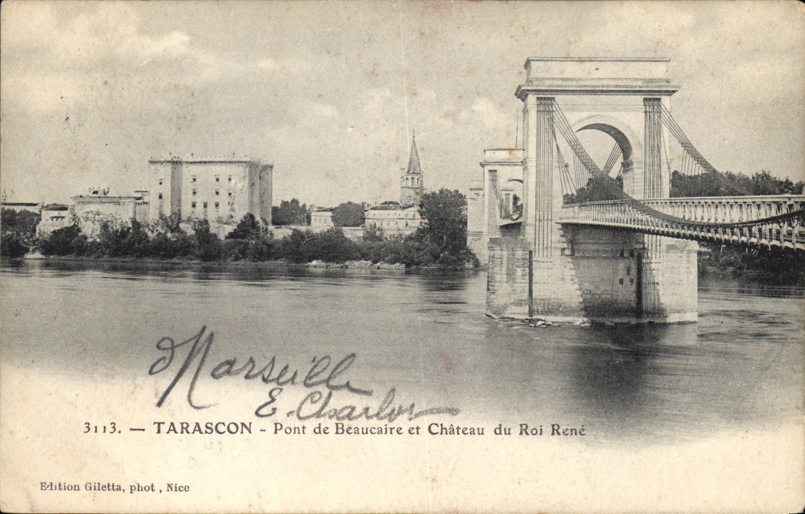 CPA Tarascon Pont de Beaucaire et Chateau du Roi Rene