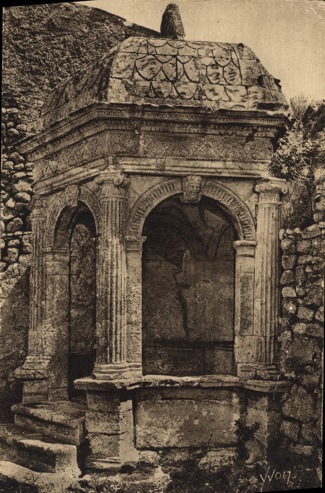 CPA Les Baux (B du R) Pavillon de Reine Jeanne Rendez vous d'amour des Princes des Baux