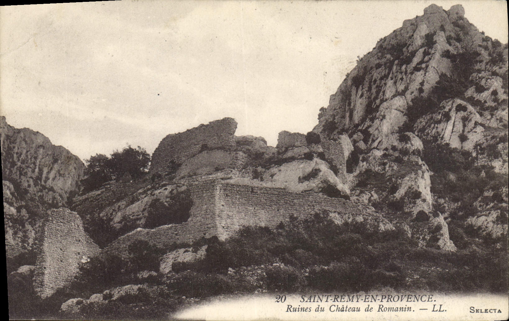 CPA St Remy en Provence Ruiens du Chateau de Romains