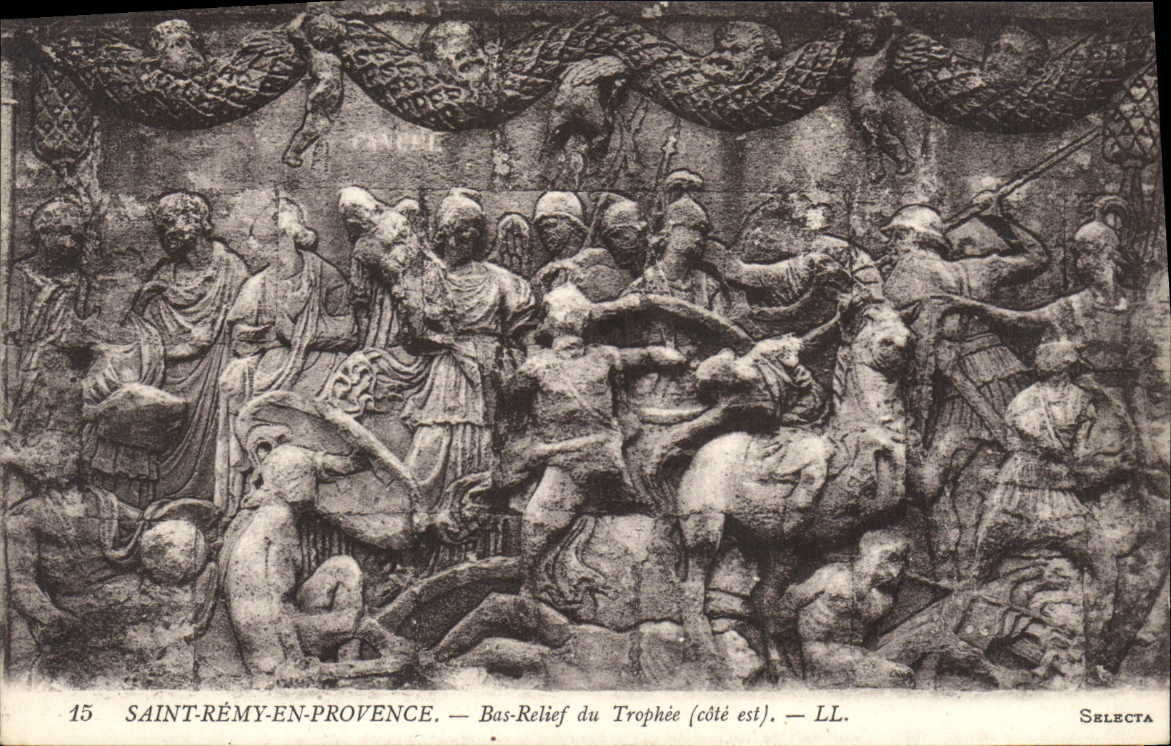 CPA Saint Remy de Provence Bas Relief du Trophee (cote est)