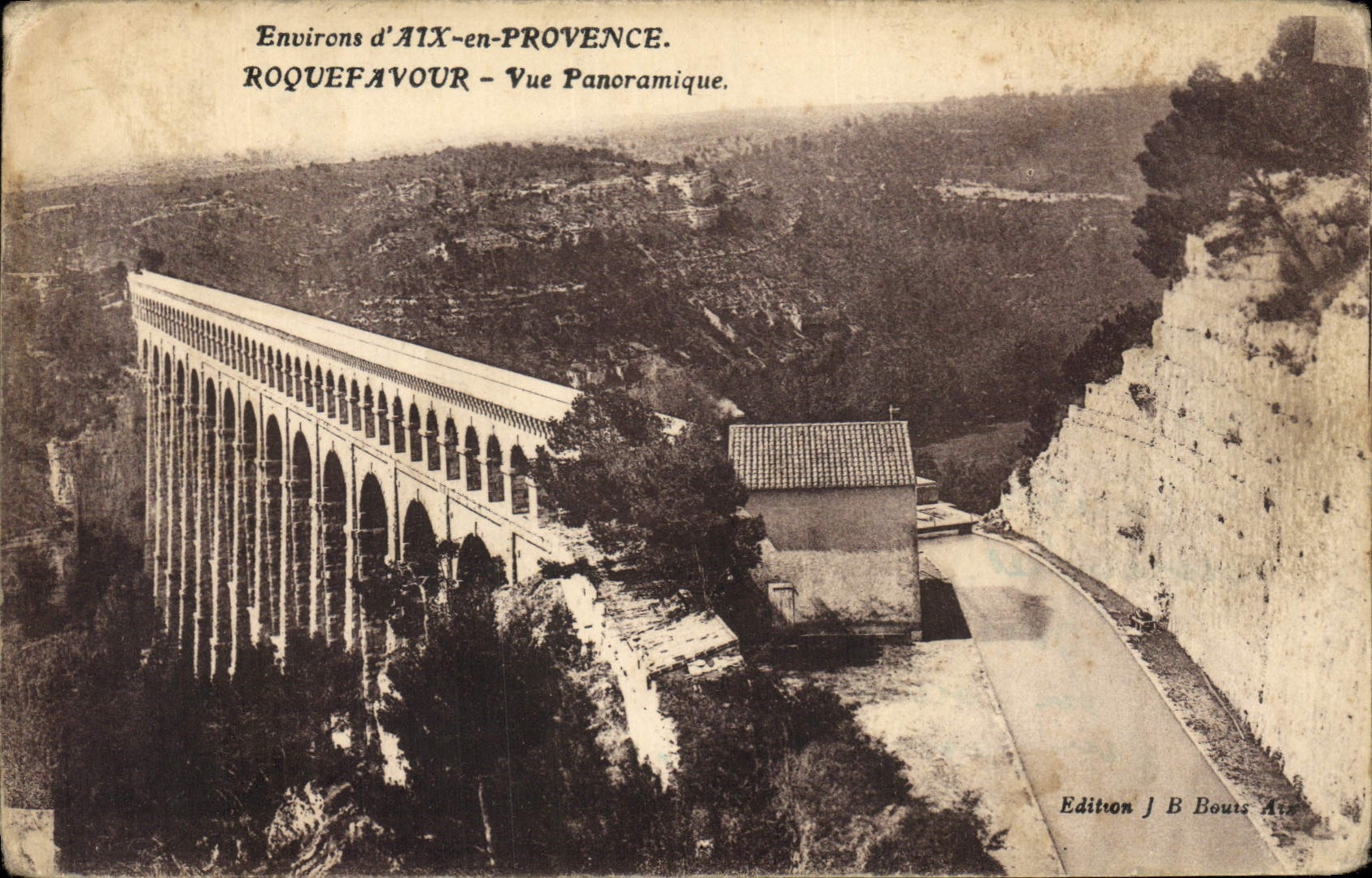 CPA Environs d'Aix en Provence Roquefavour vue Panoramique