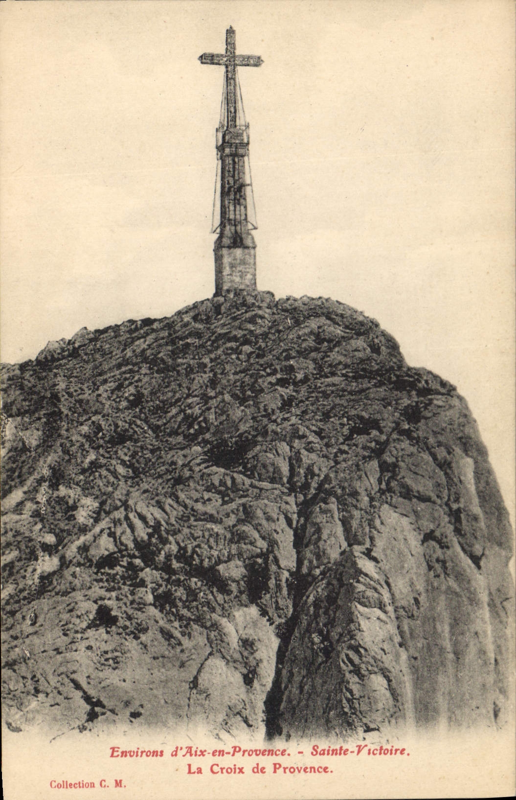 CPA Environs d'Aix en Provence Sainte Victoire La Croix de Provence