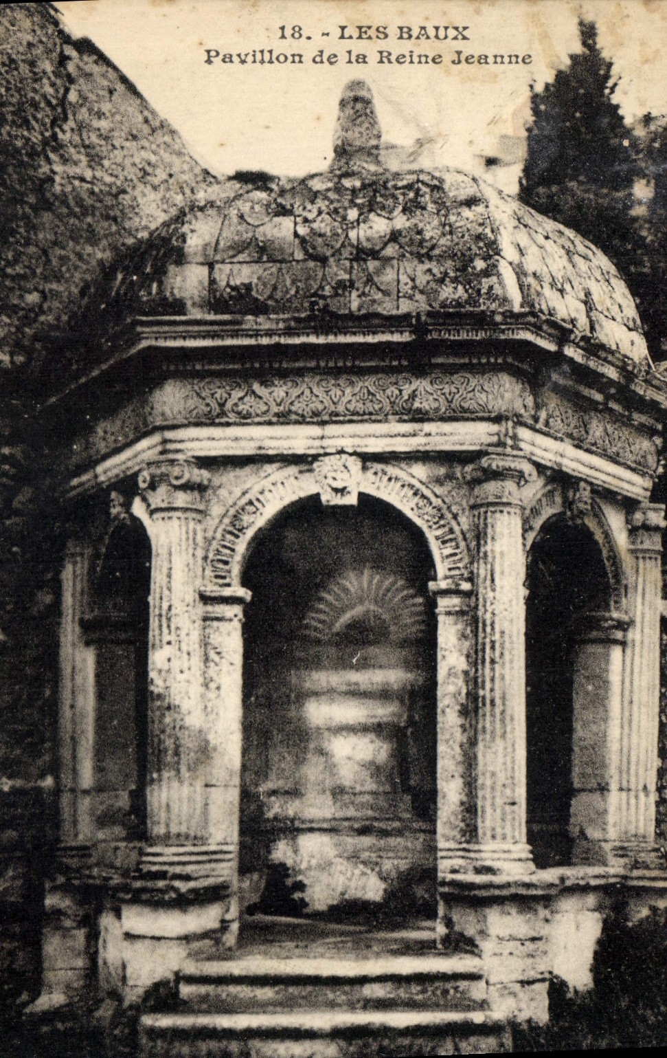 CPA Les Baux Pavillon de la Reine Jeanne