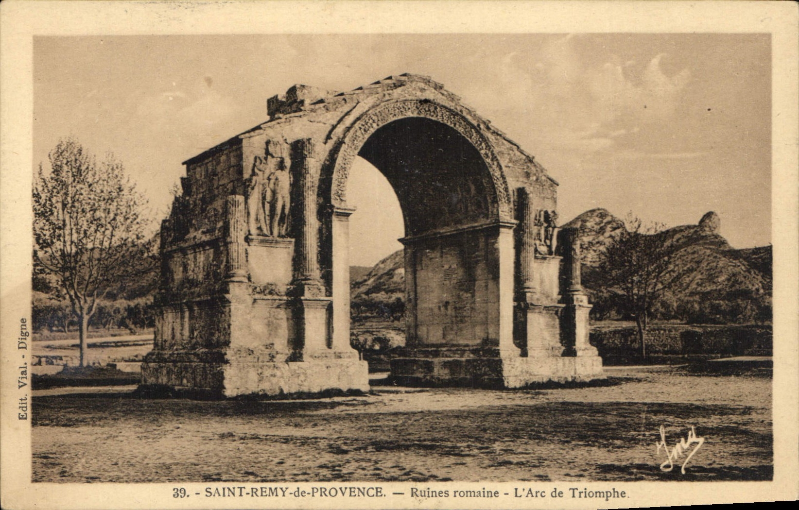 CPA Saint Remy de Provence Ruines romaine L'Arc de Triomphe