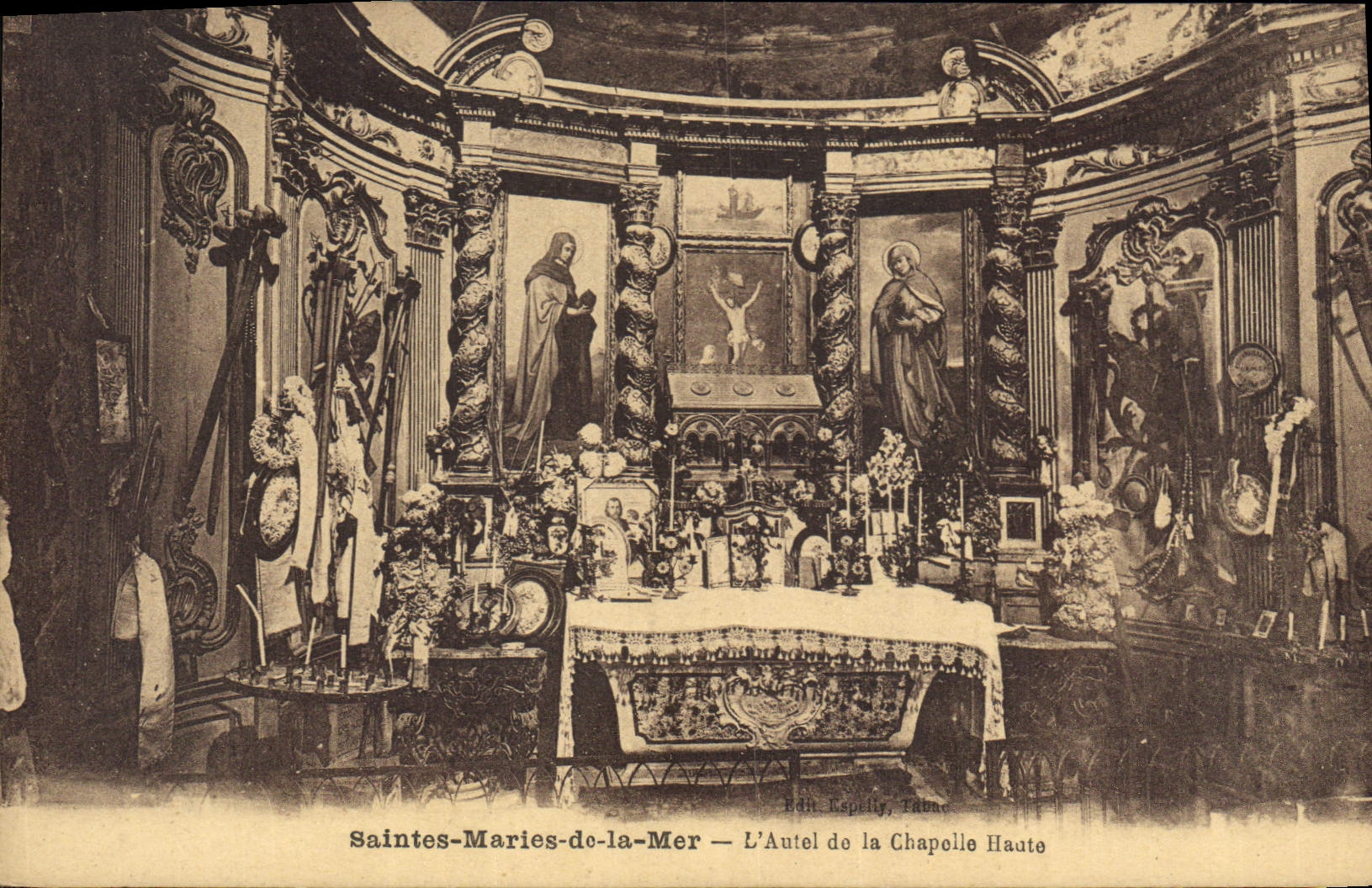 CPA Saintes Maries de la Mer  L'Autel de la Chapelle Haute