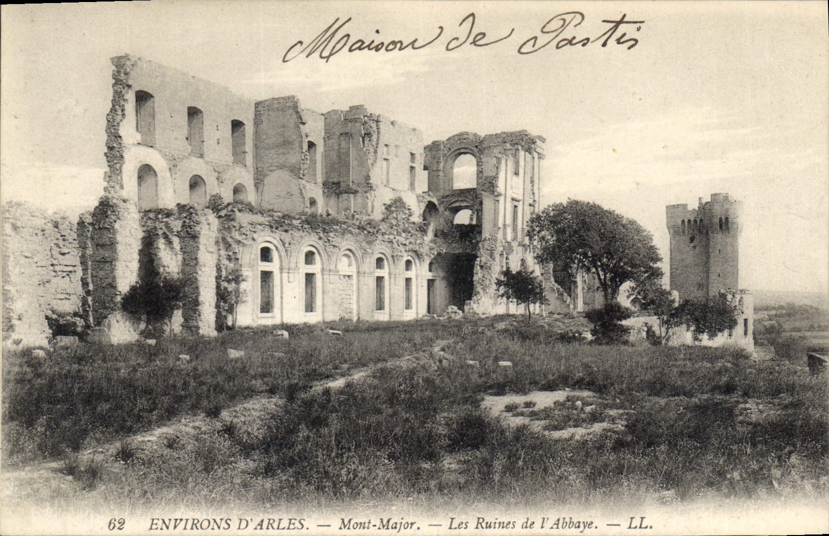 CPA Environs d'Arles Mont Major Les Ruines de l'Abbaye