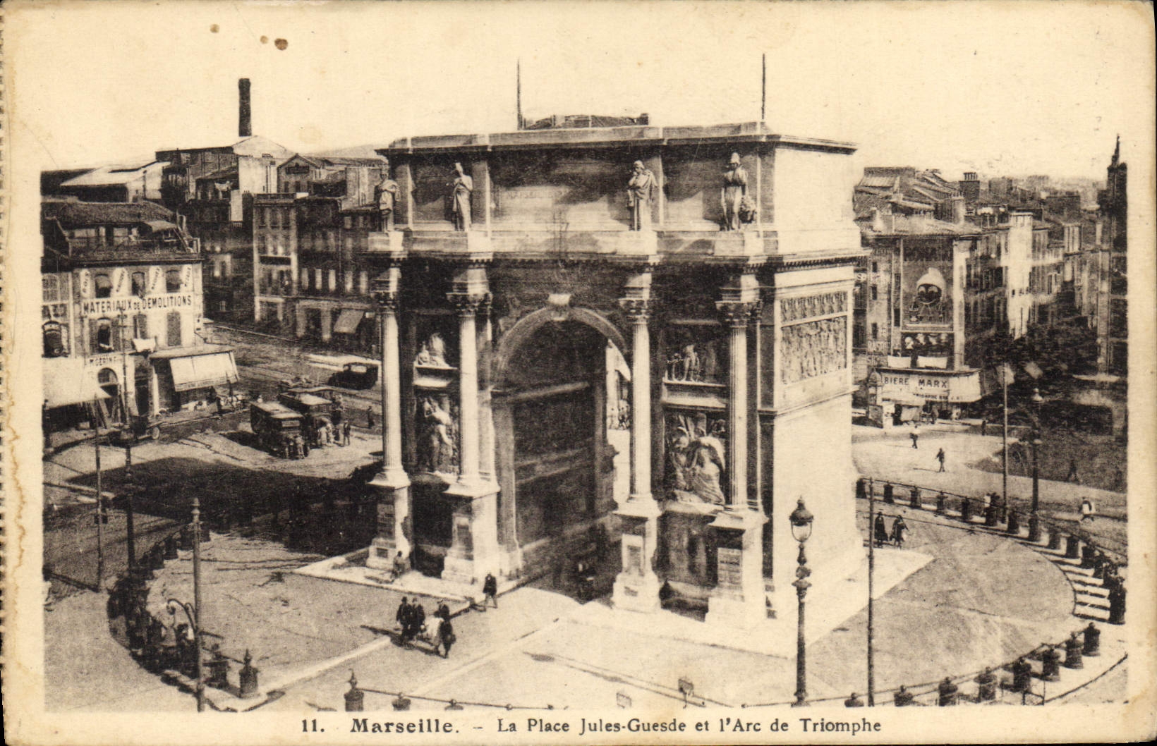 CPA Marseille La Place Jules Guesde et l'Arc de Triomphe