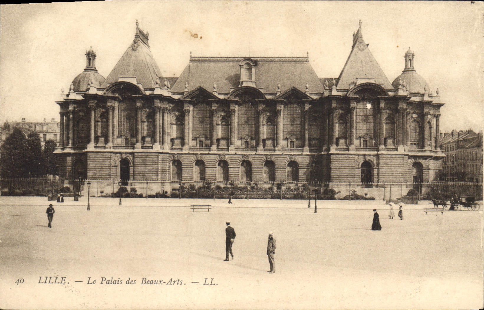 CPA Lille Le Palais des Beaux Arts