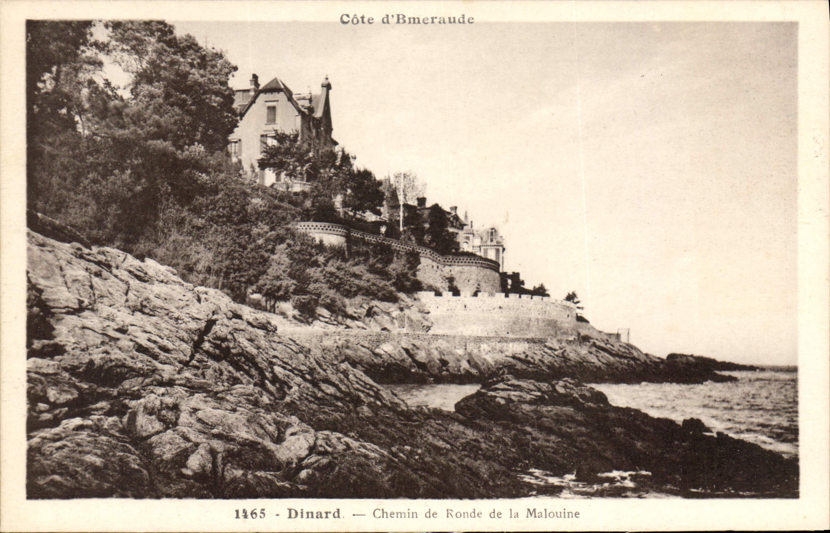 CPA Dinard Chemin de Ronde de la Malouine 