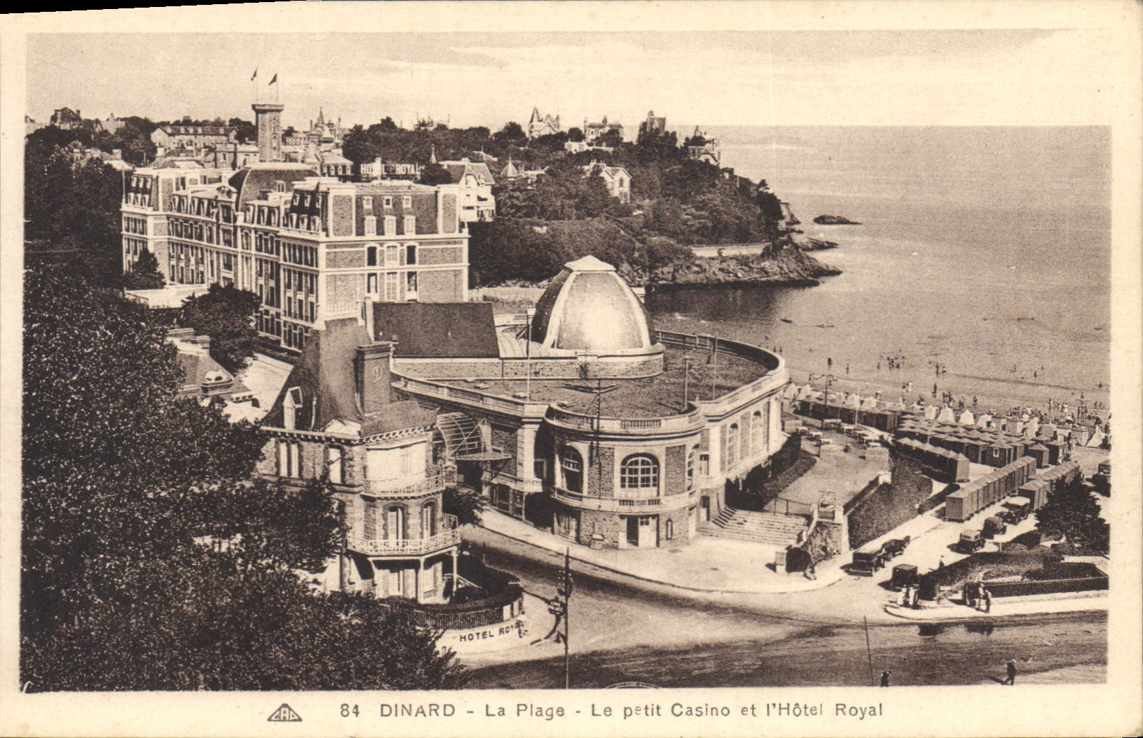 CPA Dinard La Plage Le petit Casino et l'Hotel Royal 