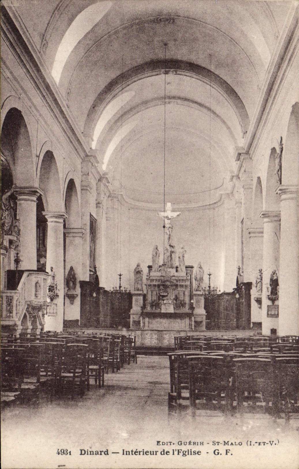CPA St Malo l et V Dinard Interieur de l'Eglise 