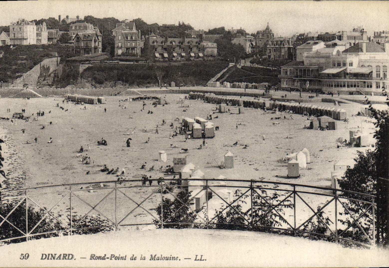 CPA Dinard Rond Point de la Malouine 