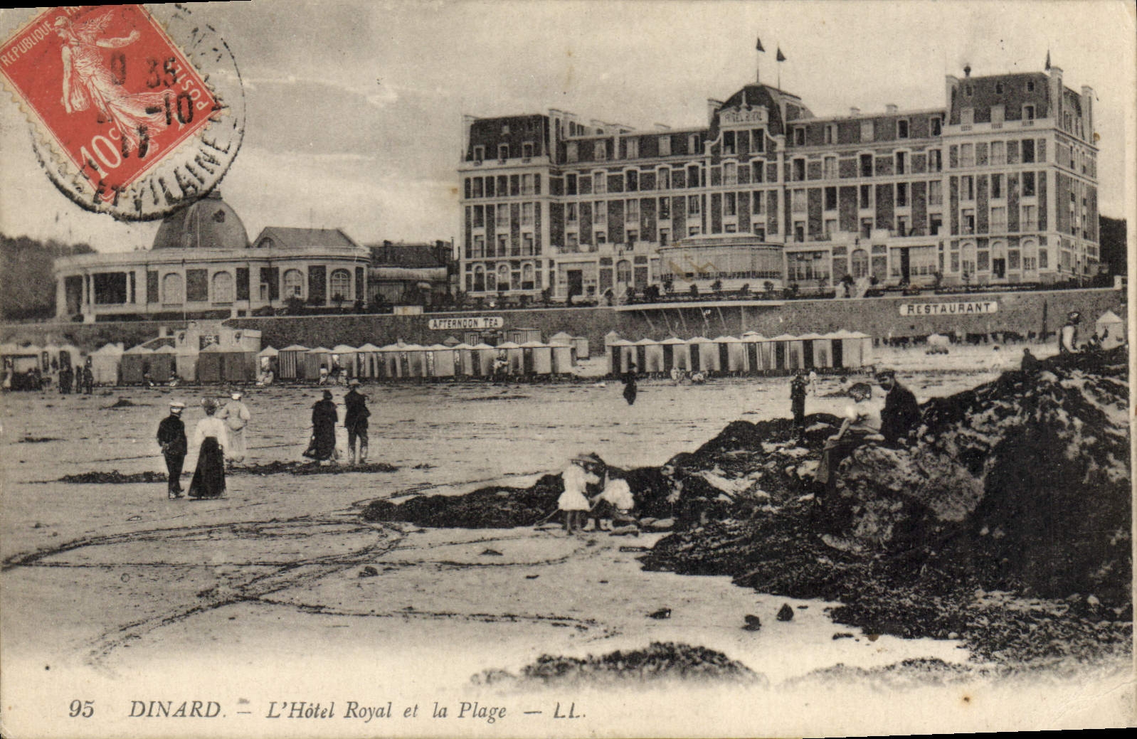 CPA Dinard l'Hotel Royal et la Plage 