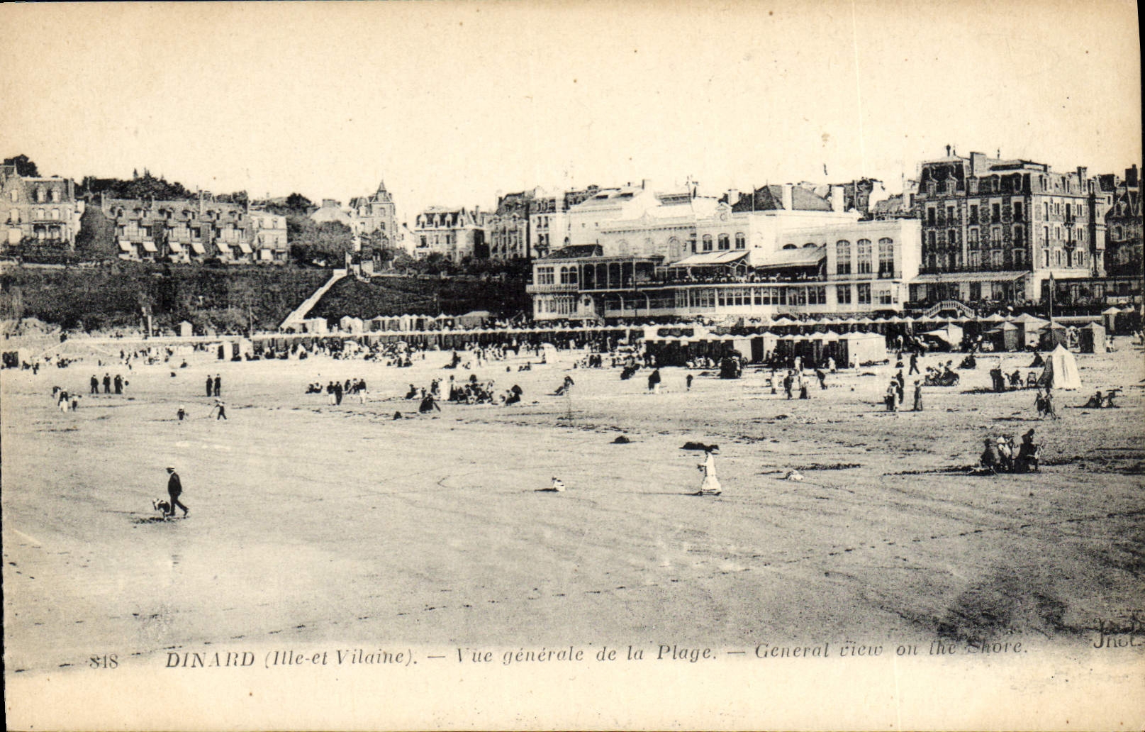 CPA Dinard Ille et Vilaine Vue generale de la Plage 