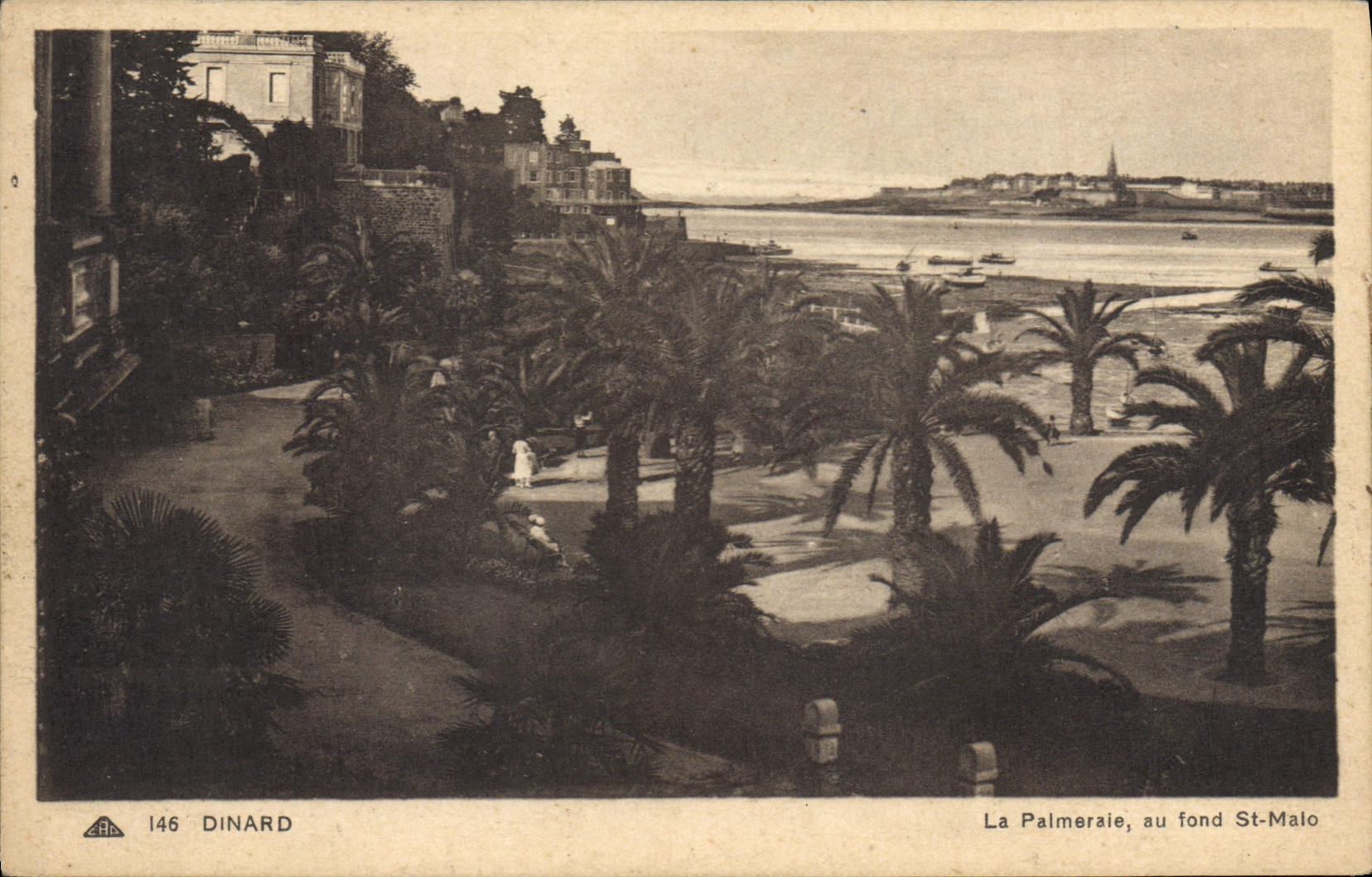 CPA Dinard La Palmerale au fond St Malo 