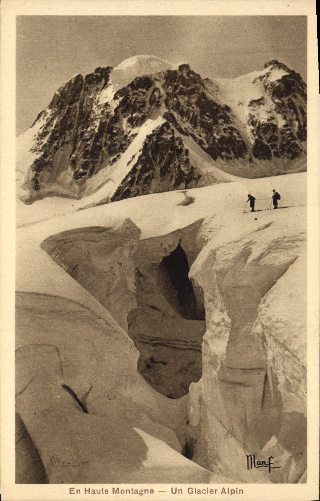 CPA En Haute Montagne un glacier Alpin
