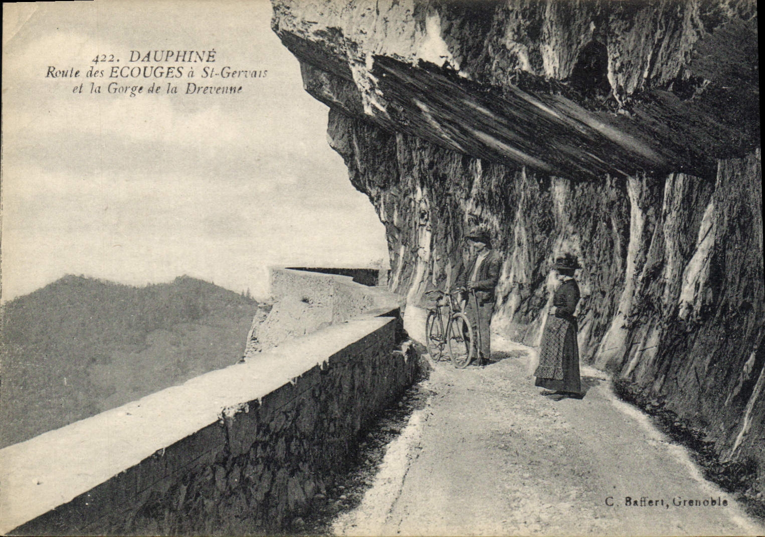 CPA Dauphine route des Ecouges a St Gervais et la Gorge de la Drevenne Velo Cycle